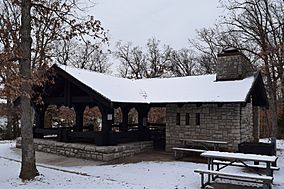 CCC picnic shelter at Buzzard's Roost, Mark Twain State Park.jpg