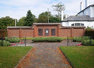 Crayford War Memorial (II)