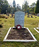 Cyril Frisby VC Grave Brookwood 2016