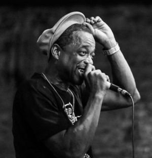 Devin the Dude performing in 2024 (cropped).png