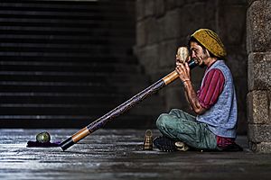 Didgeridoo street player