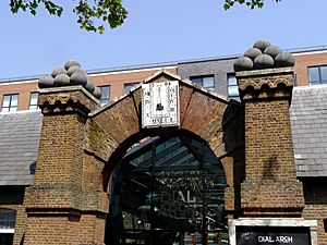 Flickr - davehighbury - Dial Arch Woolwich London 024.jpg