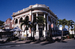 Former Queensland National Bank, Mackay, 2005.tiff