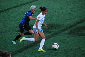 Jessica Fishlock, Christen Press 2014