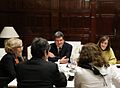La alcaldesa ha mantenido una reunión de trabajo con el presidente de la AIREF 04