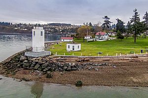 Laurie -4-2 Browns Point Light house Tacoma Washington.jpg