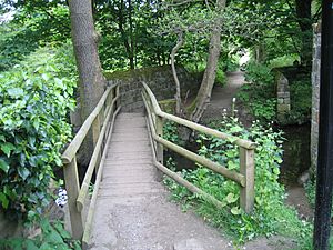 Meanwood Valley Trail - bridge over Meanwood Beck 02