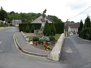 Noyant-et-Aconin monument-aux-morts 1