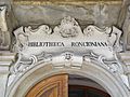 Prato, entrata biblioteca roncioniana