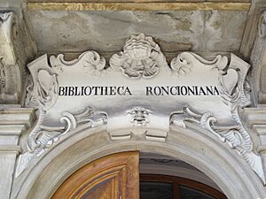 Prato, entrata biblioteca roncioniana