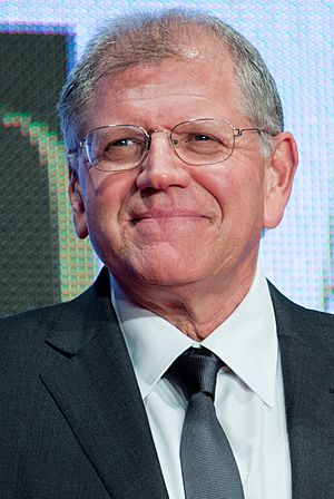 Robert Zemeckis "The Walk" at Opening Ceremony of the 28th Tokyo International Film Festival (21835891403) (cropped).jpg