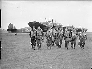 Aircrew and Bristol Beaufort Mk Is of No. 22 Squadron at North Coates