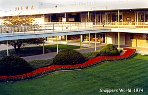 ShoppersWorld Framingham 1974