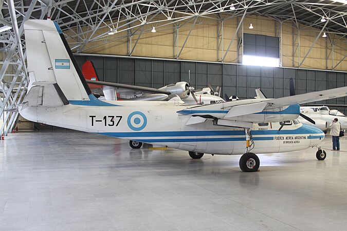 T-137 Aero Commander 500 Fuerza Aerea Argentina (7310800982)
