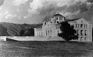 Throop Hall at Caltech, in Pasadena (00035486)