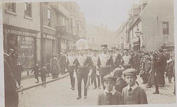 Toll Gavel, Beverley from east with East Yorkshire Yeomanry procession c.1910 (archive ref PO-1-14-346) (30302900580)