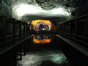 Water-Mirror-Zipaquira