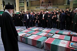 39726 Khamenei prayer dead