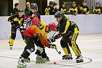 Bully beim Inline-Skaterhockey