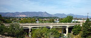 Cottonwood Creek Bridge on Vincent Drive
