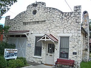 Crystal River City Hall01