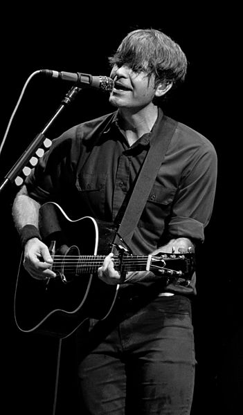 Death Cab for Cutie - Ben Gibbard 2015 (cropped)
