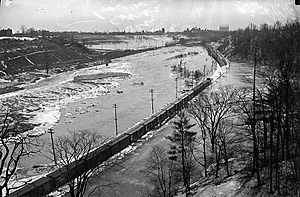 Don flood, south from Bloor Viaduct