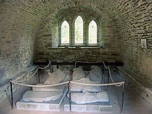 Effigies in the Chapter House - geograph.org.uk - 1628617