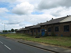 Former WW2 Royal Ordnance Factory building - geograph.org.uk - 1400240