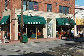 Henne Jewelers store front