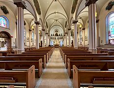 Holy Trinity - New Ulm interior 01