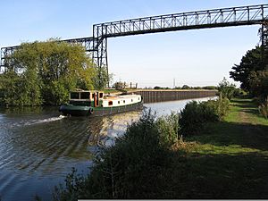 Kirk Sandall - barge at pipe bridge