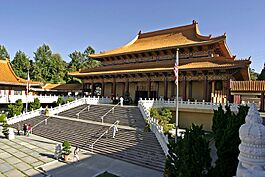 Lightmatter Hsi Lai Temple 4