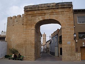 Longares - Puerta de Valencia.jpg