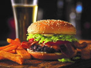 Red Robin Bacon Cheeseburger