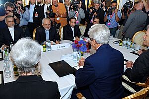 Secretary Kerry Meets with Iranian Foreign Minister Zarif, July 2014