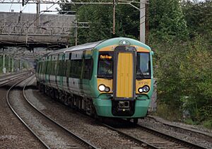 Watford Junction railway station MMB 06 377212