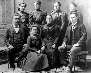 Anna Truedsdotter Hansen (1851) & family c 1902