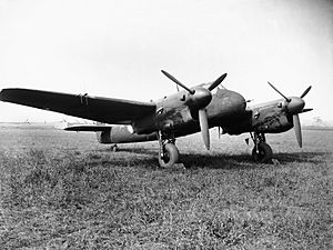 Bristol Beaufighter Mk IIF night fighter of No. 255 Squadron RAF at Hibaldstow, Lincolnshire, 5 September 1941. ATP10603B