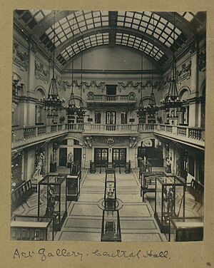 Bristol Museum and Art Gallery, 1904