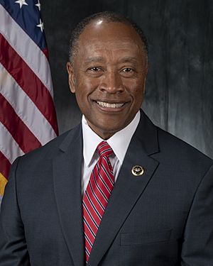 Director Donald W. Washington --1 (46648527365).jpg