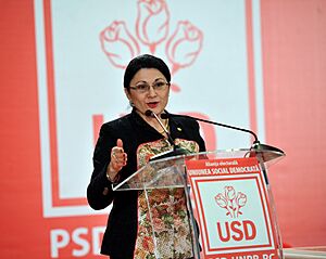 Ecaterina Andronescu la Victor Ponta la semnarea protocolului de infiintare a USD - 10.02.2014 (12436201035).jpg