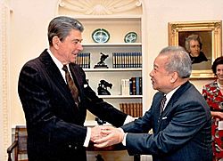 HM Norodom Sihanouk with U.S. President Reagan (1988)