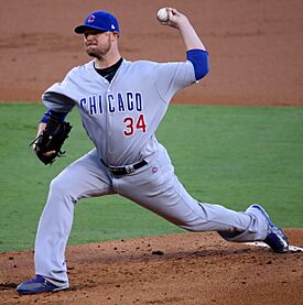Jon Lester Game 5 of 2016 NLCS 5 (cropped).jpg