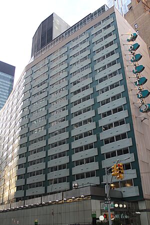 Lexington Av Dec 2021 03