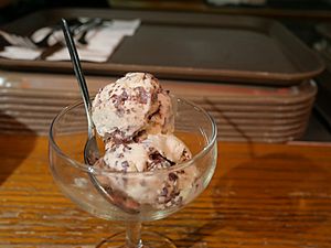 Mint chocolate chip ice cream from flower year bar.jpg