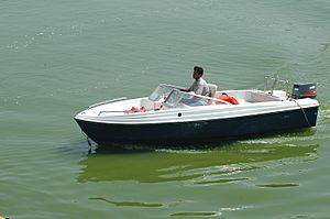 Motorboat at Kankaria lake