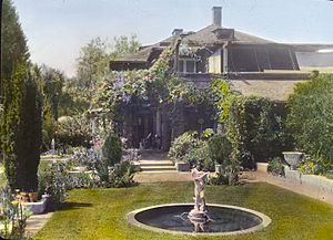 Myron Hunt house, 200 North Grand Avenue, Pasadena, California. View to house