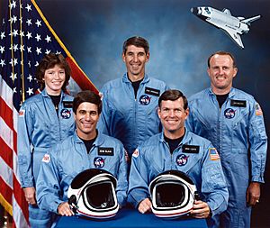 STS-61-H crew.jpg