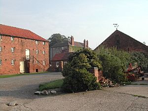 Shelford Manor Farm - geograph.org.uk - 46844